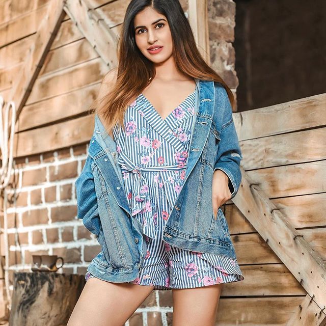 Sakshi Malik Model