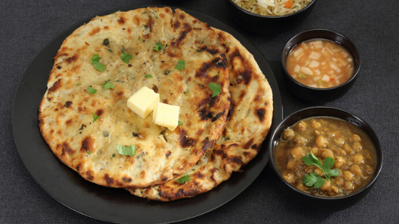 amritsari kulcha punjabi food