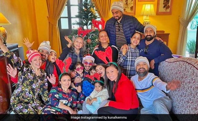 Inside Kunal Khemu's Christmas celebrations with wife Soha Ali Khan, Sharmila Tagore and others