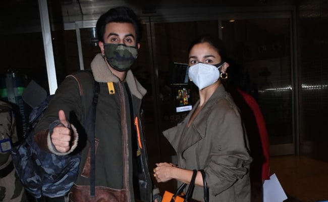 It's vacation time for Alia Bhatt and Ranbir Kapoor.  See Photos of Airport