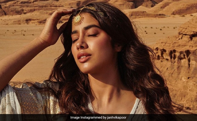 Janhvi Kapoor's latest post is about 'Golden' - View Pic