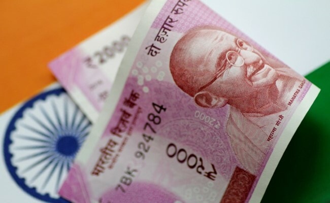 At 74.70, rupee hits one-month high against US dollar, records 9th straight gain