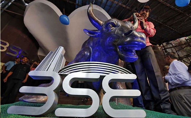 Sensex, Nifty edge higher;  Shares on track for best year since 2017