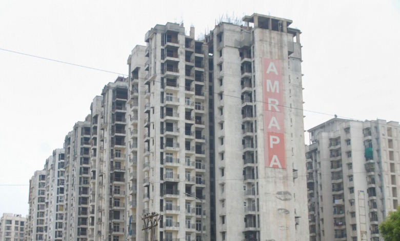 Noida District Officials Crack Down on Defaulting Builders, Start Recovery of Rs 2,600 Crore