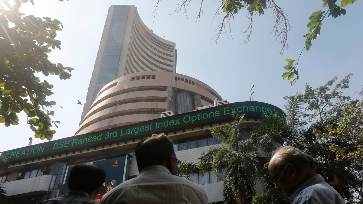 Stock Market LIVE Updates: Sensex Tanks Over 900 Points, Nifty Below 25,550; All Sectors In Red
