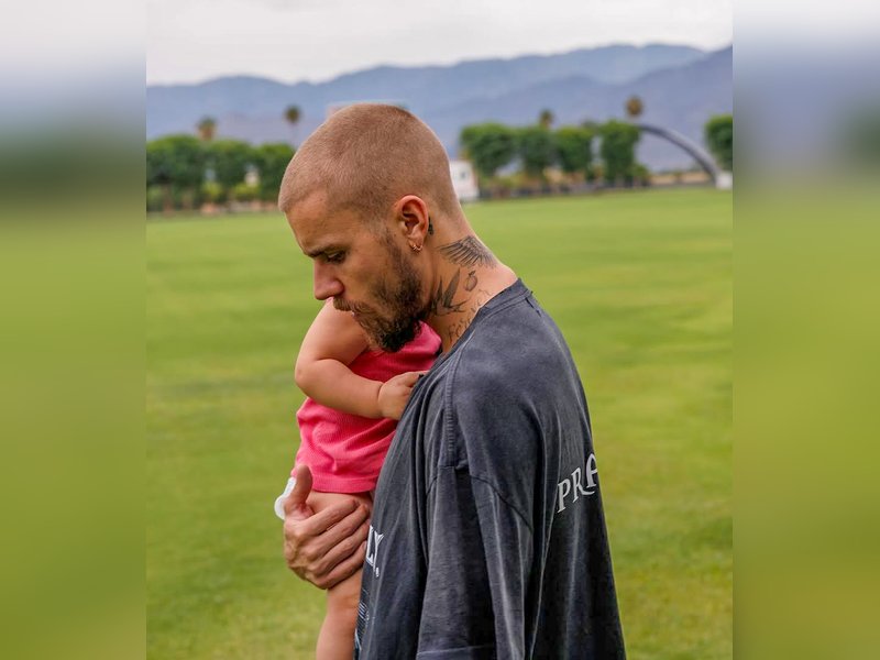 Justin Bieber and Hailey Enjoy a Cozy Family Outing with Son Jack Blues Justin Bieber and Hailey Enjoy a Cozy Family Outing with Son Jack Blues