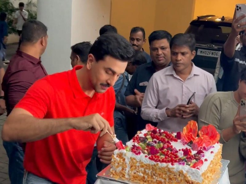 Ranbir Kapoor Rings in 43rd Birthday with Media Celebration and a Gigantic Cake!