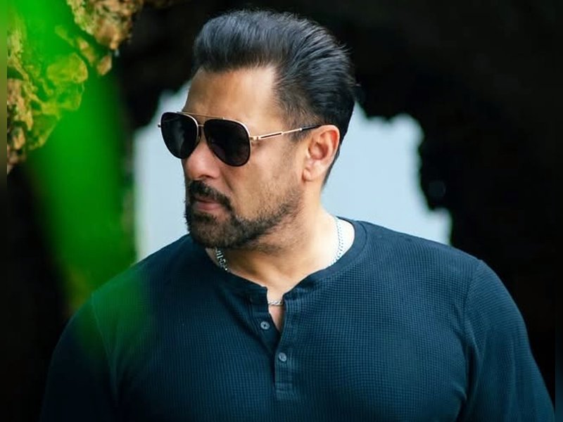 Salman Khan’s Hilarious Take: ‘Pranit More Has Bajaoed Me Left, Right and Center’ on Bigg Boss 19! Salman Khan’s Hilarious Take: ‘Pranit More Has Bajaoed Me Left, Right and Center’ on Bigg Boss 19!