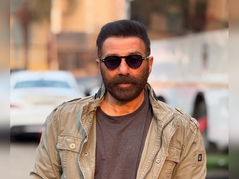 Sunny Deol Drives to Nephew’s Wedding in Delhi, Shares Fun Video on the Way!