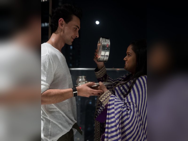 Aayush Sharma and Arpita Khan Celebrate Karva Chauth with Heartwarming ‘Dekho Chand Aya’ Moment