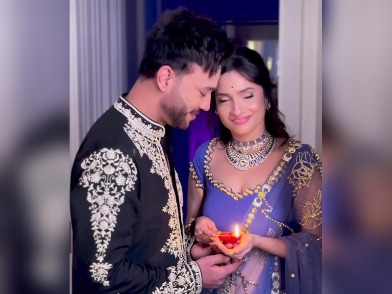 Ankita Lokhande Channels Aishwarya Rai’s Iconic Look from “Hum Dil De Chuke Sanam” This Diwali!