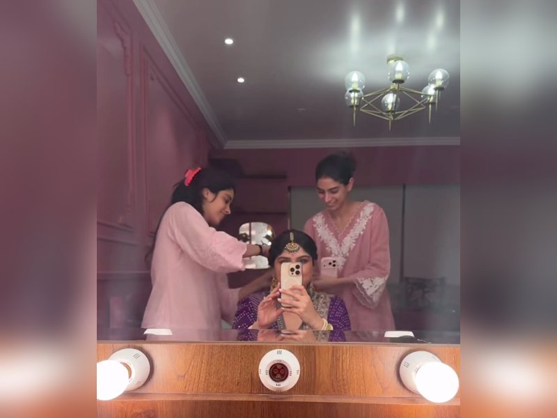 Anshula Kapoor Expresses Gratitude to Sisters Janhvi & Khushi: “My Soft Place to Land”
