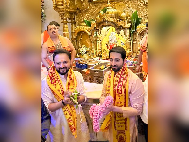 Ayushmann Khurrana Prays at Siddhivinayak as ‘Thamma’ Shatters Career Opening Records! Ayushmann Khurrana Prays at Siddhivinayak as ‘Thamma’ Shatters Career Opening Records!