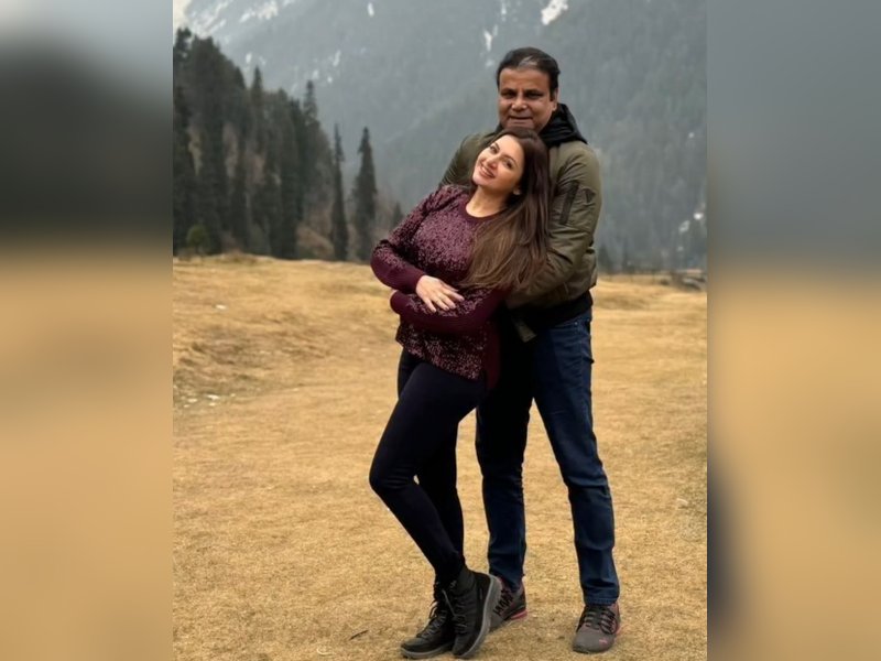 Bhagyashree Longs for a Romantic Winter Getaway in the Mountains with Husband Himalaya