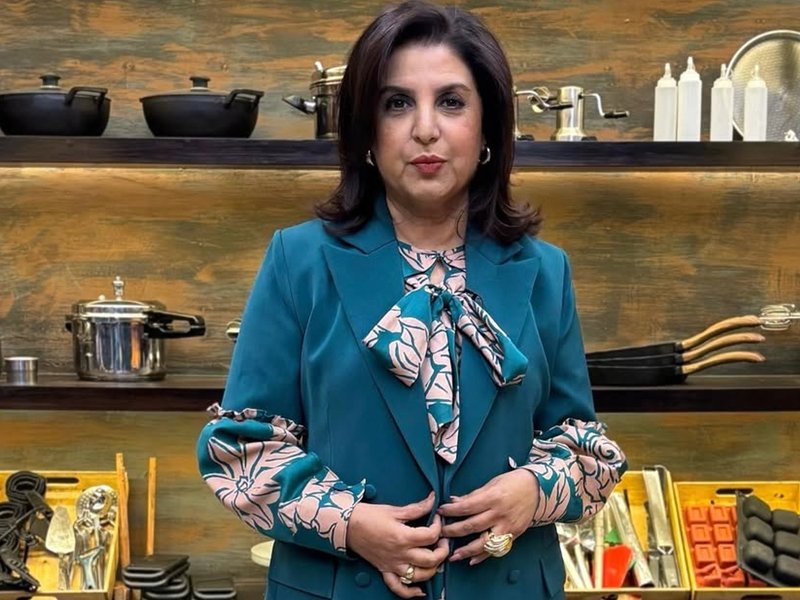 Farah Khan Dances to ‘Om Shanti Om’ with Toronto Mayor: A Memorable Bollywood Encounter! Farah Khan Dances to ‘Om Shanti Om’ with Toronto Mayor: A Memorable Bollywood Encounter!