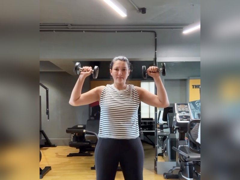 Gauahar Khan Hits the Gym Post-Pregnancy: ‘Be Your Own Champion’ in Weight Loss Journey!