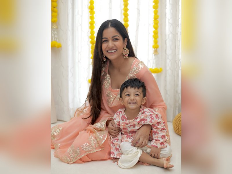 Ishita Dutta’s Peek into ‘Saturday Nights with the Seths’ – A Fun Family Affair! Ishita Dutta’s Peek into ‘Saturday Nights with the Seths’ – A Fun Family Affair!