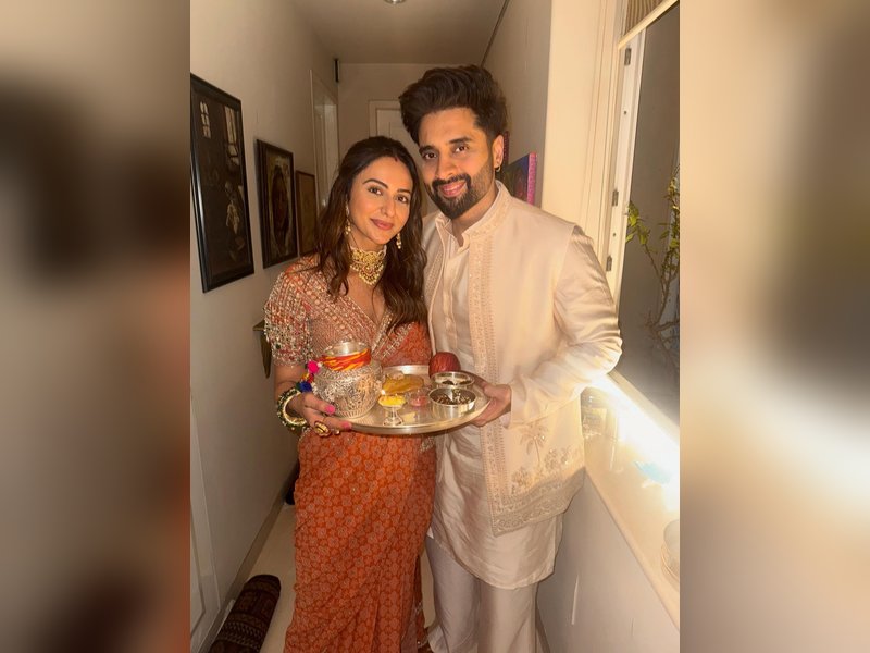 Jackky Bhagnani Posts Adorable Firecracker Box with Rakul Preet’s Pic, Calls Her “Meri Phuljhadi”