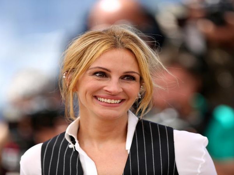 Julia Roberts Shares Honest Struggle with Self-Confidence Early in Her Acting Journey Julia Roberts Shares Honest Struggle with Self-Confidence Early in Her Acting Journey