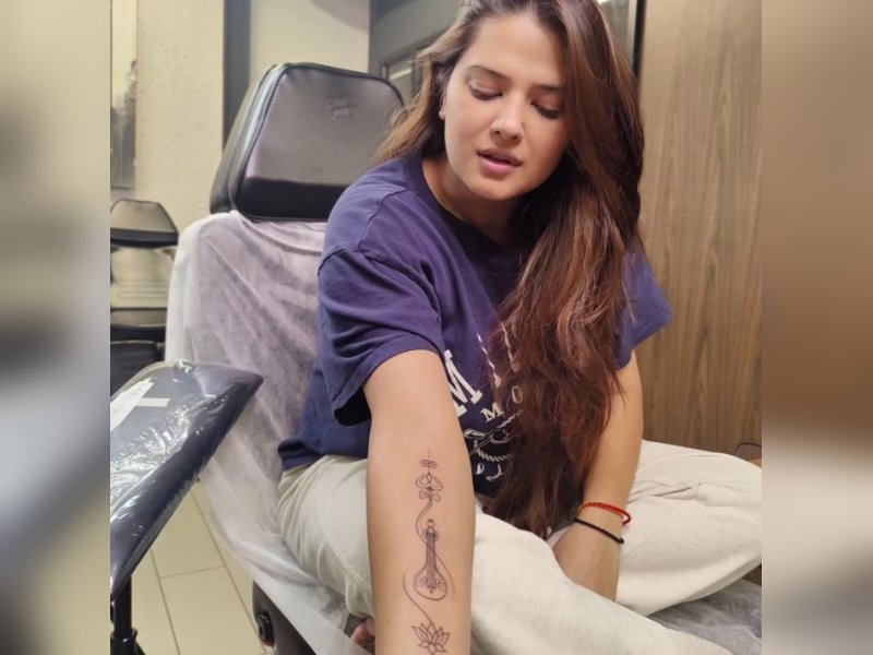 Kratika Sengar Remembers Late FIL Pankaj Dheer in Heartfelt Diwali Tribute Kratika Sengar Remembers Late FIL Pankaj Dheer in Heartfelt Diwali Tribute