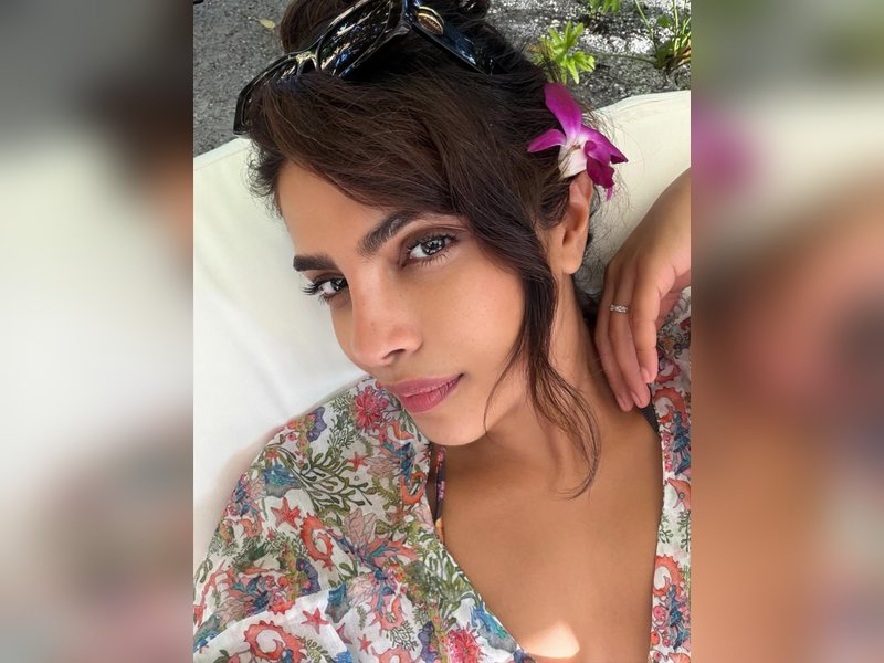 Priyanka Chopra Playfully Discusses Retakes While Sharing Stunning No-Filter Photos!
