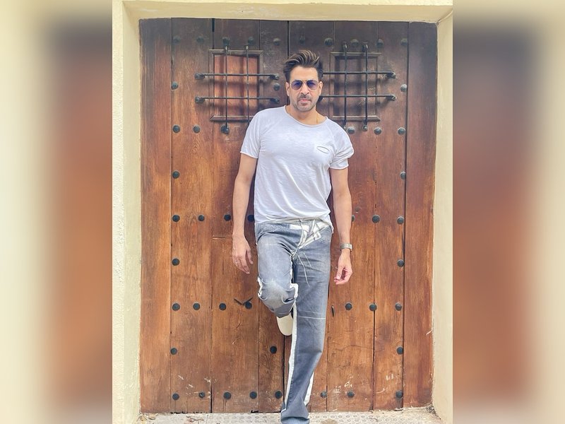 Rajat Bedi Remembers the Golden Days of Open Lunches at His Father’s Office Rajat Bedi Remembers the Golden Days of Open Lunches at His Father’s Office