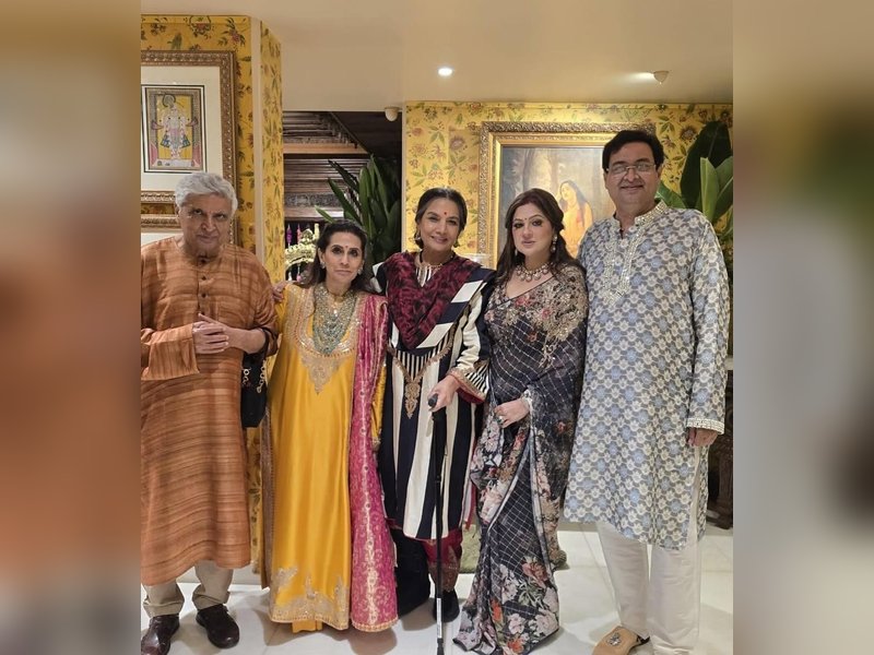 Shabana Azmi Shares What Makes Karwa Chauth at Anil & Sunita Kapoor’s Home Unique! Shabana Azmi Shares What Makes Karwa Chauth at Anil & Sunita Kapoor’s Home Unique!