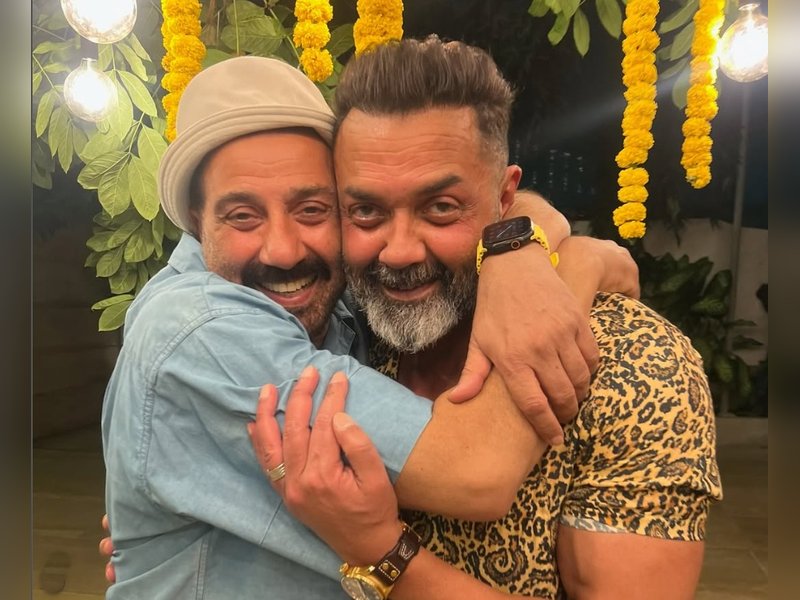 Sunny Deol Marks 30 Glorious Years of ‘Lord Bob’ in Hindi Cinema Celebration! Sunny Deol Marks 30 Glorious Years of ‘Lord Bob’ in Hindi Cinema Celebration!