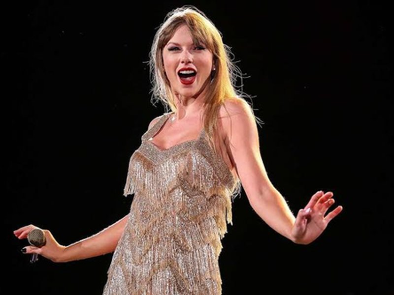 Taylor Swift Joins the Fun: Reacts to Travis Kelce’s Hilarious Mix-Up!
