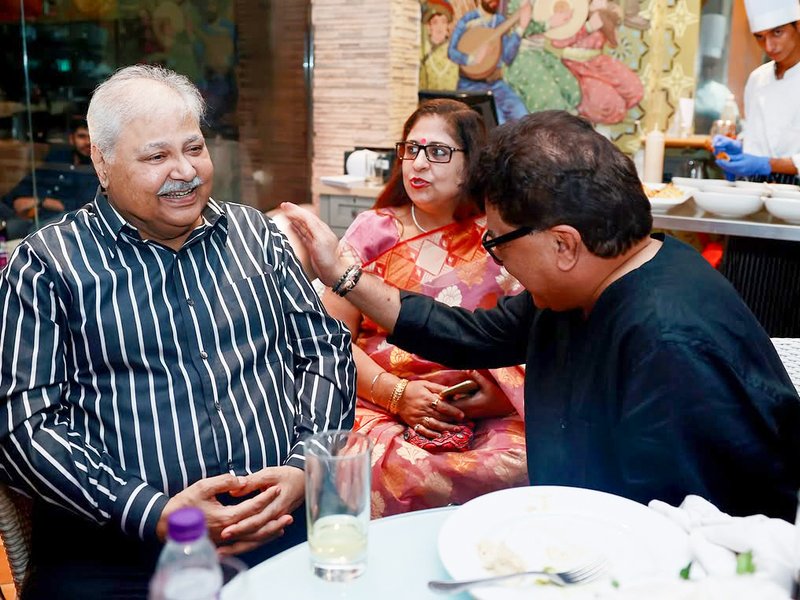 Watch: Ashoke Pandit Unveils Cherished Throwback of Vibrant Satish Shah Singing with Passion! Watch: Ashoke Pandit Unveils Cherished Throwback of Vibrant Satish Shah Singing with Passion!