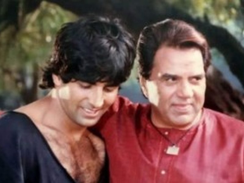 Akshay Kumar Praises Dharmendra: The Iconic Hero Every Boy Dreamed of Becoming