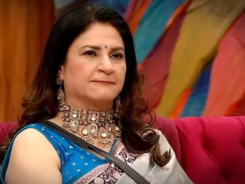 BB 19: Salman Khan Calls Out Kunickaa Sadanand for Gossiping About Malti Chahar’s Preferences BB 19: Salman Khan Calls Out Kunickaa Sadanand for Gossiping About Malti Chahar’s Preferences