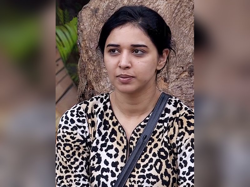 Bigg Boss 19: Tanya Mittal, Amaal Mallik, Farrhana Bhatt Express Heartfelt Thoughts for Kunickaa Sadanand Bigg Boss 19: Tanya Mittal, Amaal Mallik, Farrhana Bhatt Express Heartfelt Thoughts for Kunickaa Sadanand