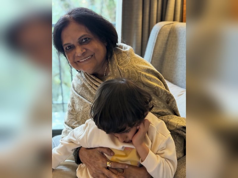 Dia Mirza Celebrates Birthday of the Woman Who Taught Her the True Meaning of Love Dia Mirza Celebrates Birthday of the Woman Who Taught Her the True Meaning of Love