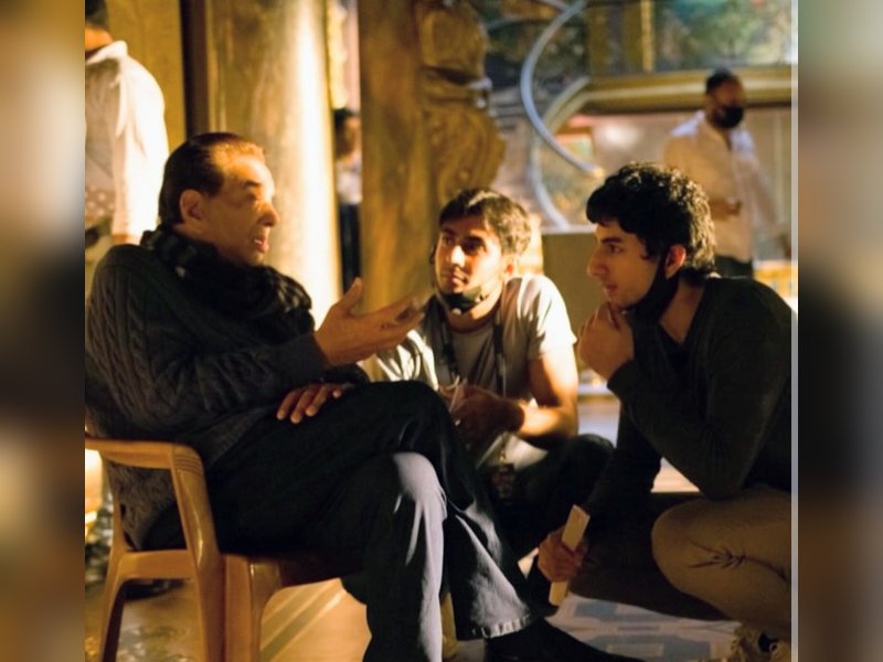 Ibrahim Ali Khan Thanks Late Dharmendra for His Family’s Bollywood Legacy