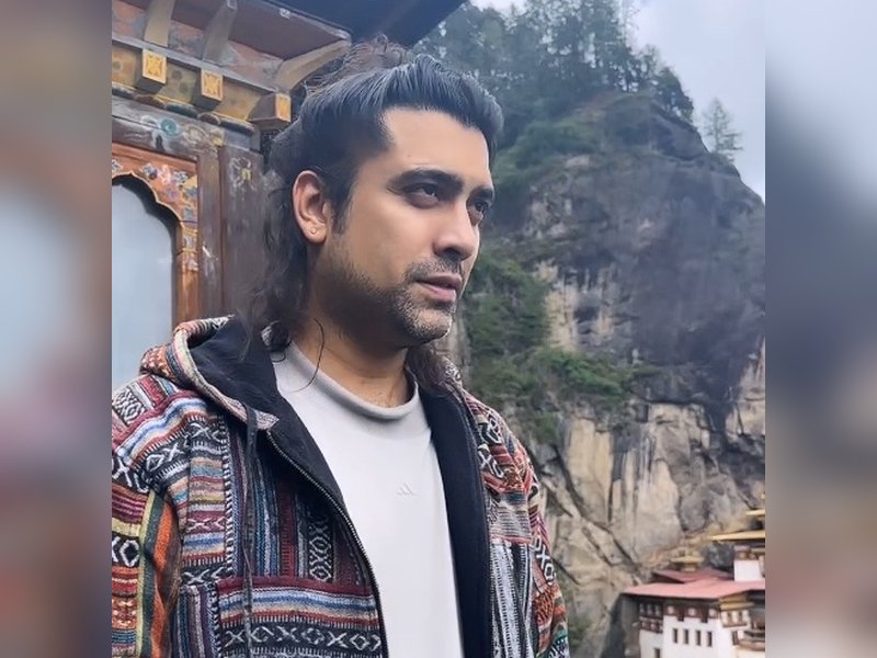 Jubin Nautiyal Remembers Dharmendra: Grateful for His Warmth and Strength