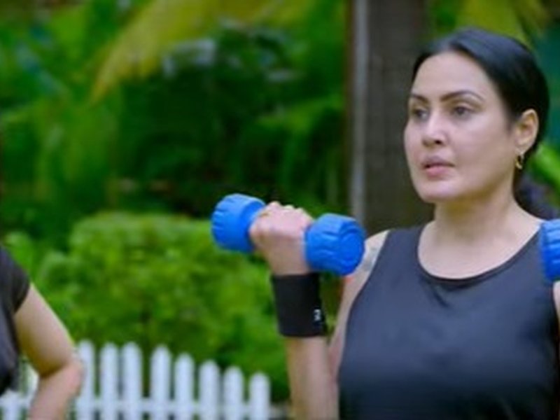 Kamya Punjabi Embraces Menopause Awareness in ‘Me No Pause Me Play’: A Vital Responsibility