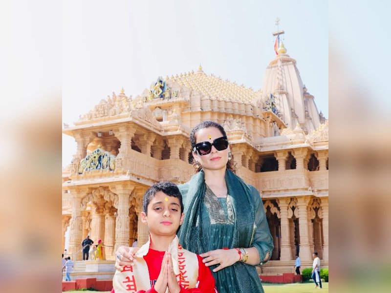 Kangana Ranaut Hails Gujarati Cuisine as the ‘Food of Gods’
