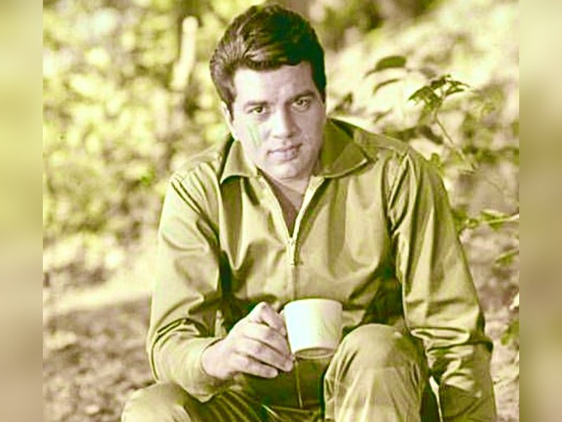 Karnataka Leaders Pay Tribute to Indian Cinema Legend Dharmendra’s Passing