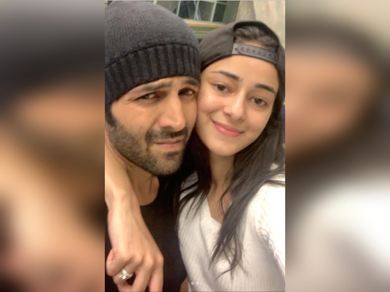 Kartik Aaryan Applauds Ananya Panday’s Rising Confidence and Poise!