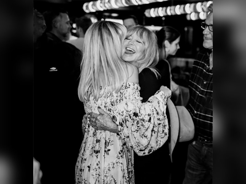 Kate Hudson Marks Actress Mom’s 80th Birthday: ‘Lucky Recipient of Novels of Love, Wisdom’