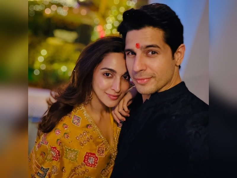 Kiara & Sidharth Celebrate Rajkummar Rao and Patralekhaa’s New Arrival: Blessings for Baby Girl! Kiara & Sidharth Celebrate Rajkummar Rao and Patralekhaa’s New Arrival: Blessings for Baby Girl!