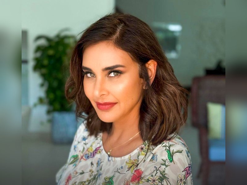 Lisa Ray Opens Up: Career Born from Grief After Mother’s Paralysis in Tragic Accident