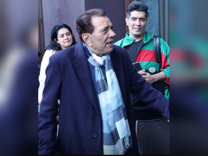 Manish Malhotra Pays Tribute to Dharmendra: A Great Loss for Indian Cinema