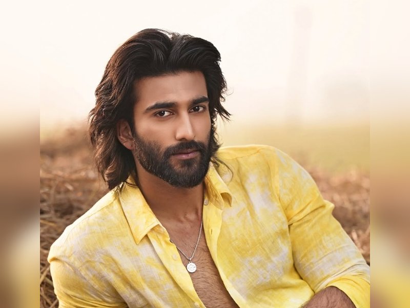 Meezaan Jafri Reveals ‘De De Pyaar De 2’ Director’s Surprising ‘Poker Face’