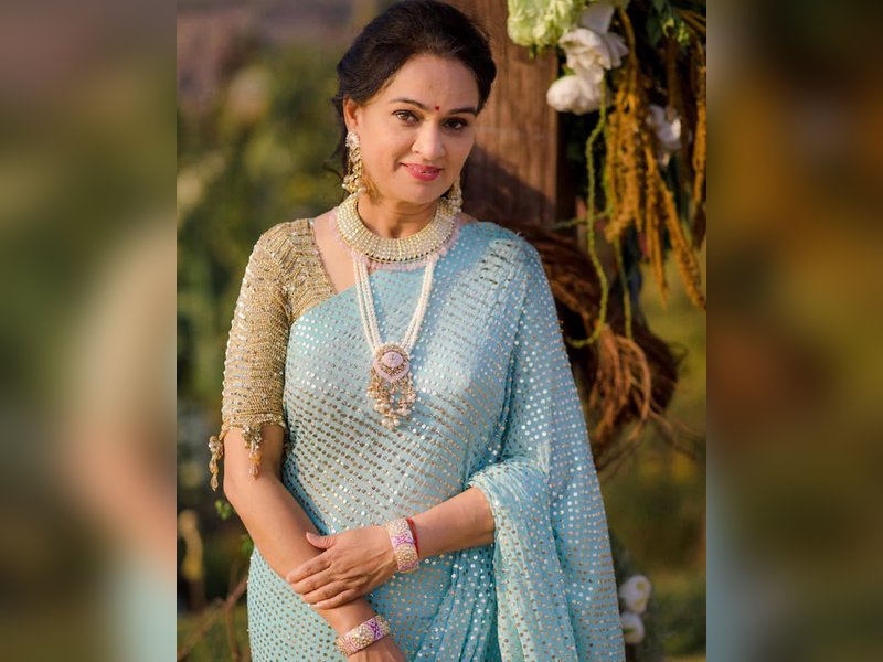 Padmini Kolhapure Cherishes Unforgettable Moments with Dharmendra Forever Padmini Kolhapure Cherishes Unforgettable Moments with Dharmendra Forever