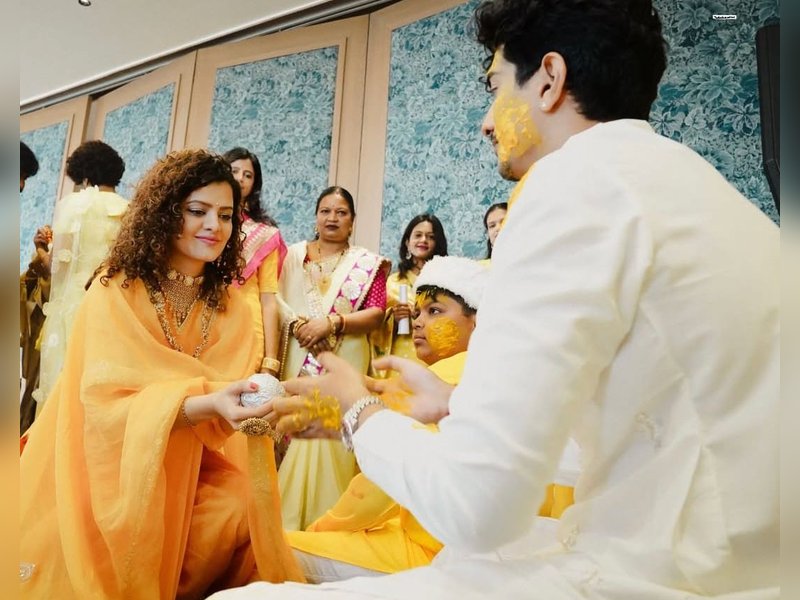 Palak Muchhal Shares Stunning Haldi Moments of Brother Palaash Ahead of Cricketer Smriti Mandhana’s Wedding!