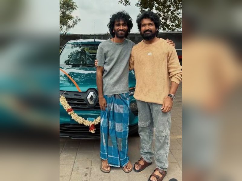 Pradeep Ranganathan Surprises Director Ramesh Narayanasamy with a Fancy New Car! Pradeep Ranganathan Surprises Director Ramesh Narayanasamy with a Fancy New Car!