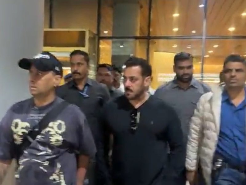 Salman Khan Returns to Mumbai After a Stellar ‘Da-Bangg Tour’ in Qatar!