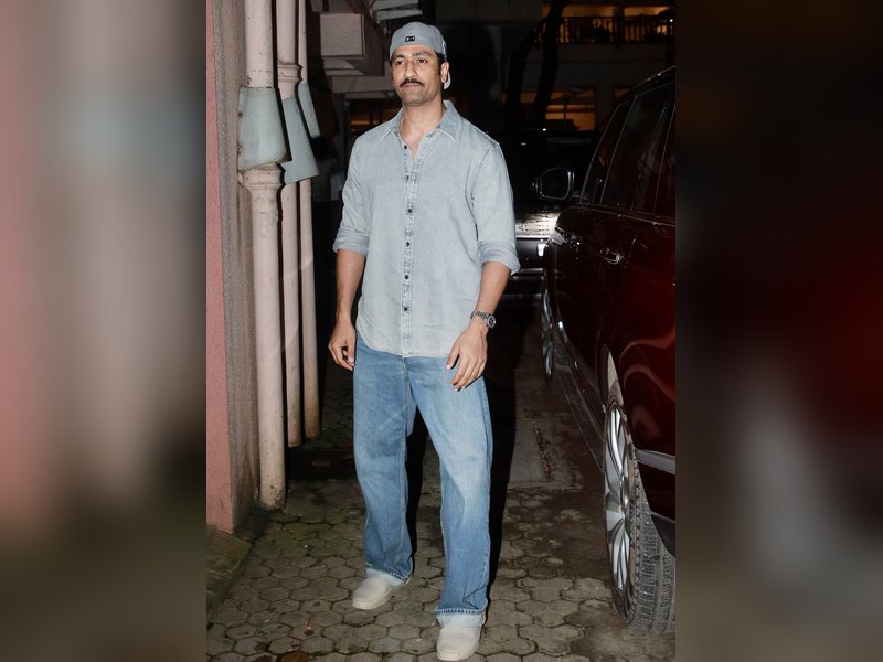 Vicky Kaushal, Rajinikanth, Arjun Kapoor Pay Tribute to Legendary Dharmendra’s Passing